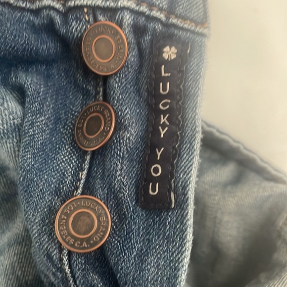 👖 Lucky Brand Cut-Off Denim Shorts – Women’s Size 8/29 👖 - Picture 9 of 12